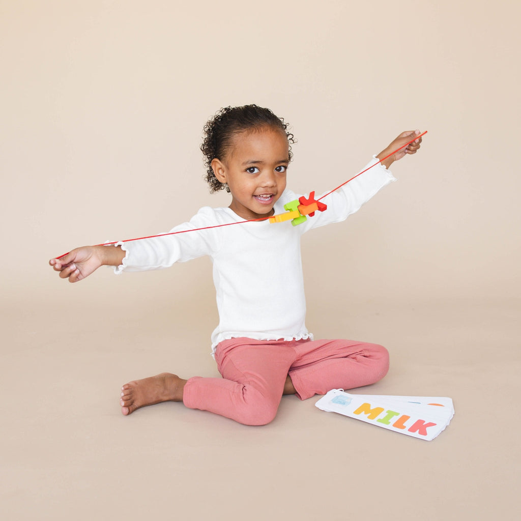 String Whiteboard ABC Puzzle Set with Flashcards + Whiteboard – SpiritnSprout